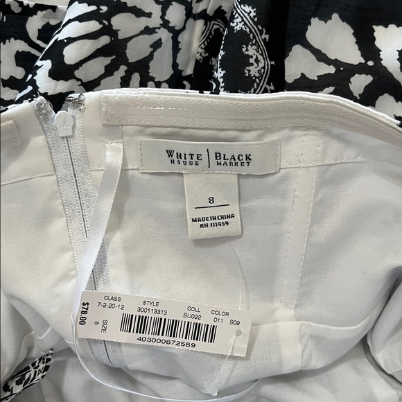 White House Black Market Black and White Floral Halter Top - Picture 3 of 6